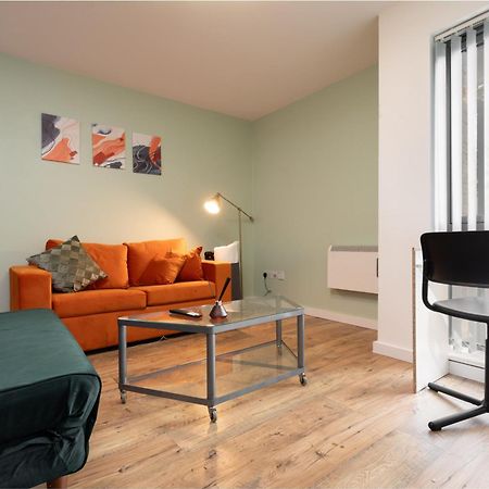 Free Parking - Immaculate 1Bd Flat - Salford Quays Apartment Манчестър Екстериор снимка